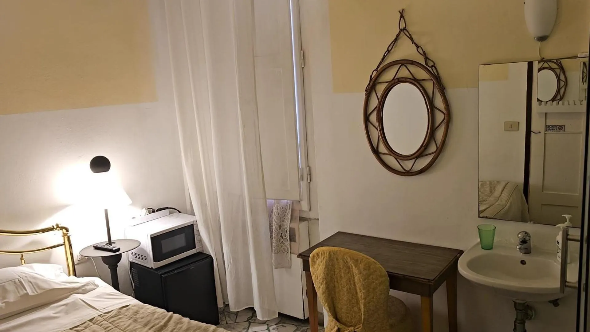 Casa Maya Souvenir Florence Italy