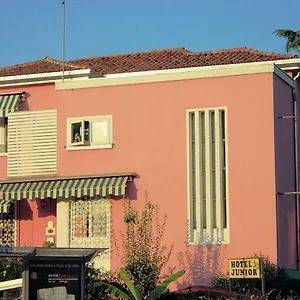 ** Hotel Junior Italy
