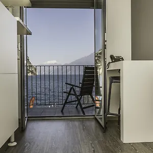  Hostel Campione Univela Rooms & Beds - Private Beach Italy