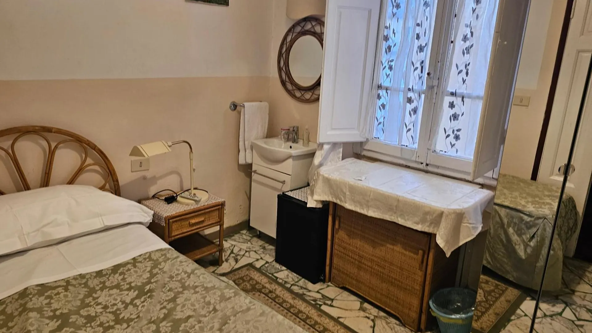 Casa Maya Souvenir Florenz 0*,  Italien